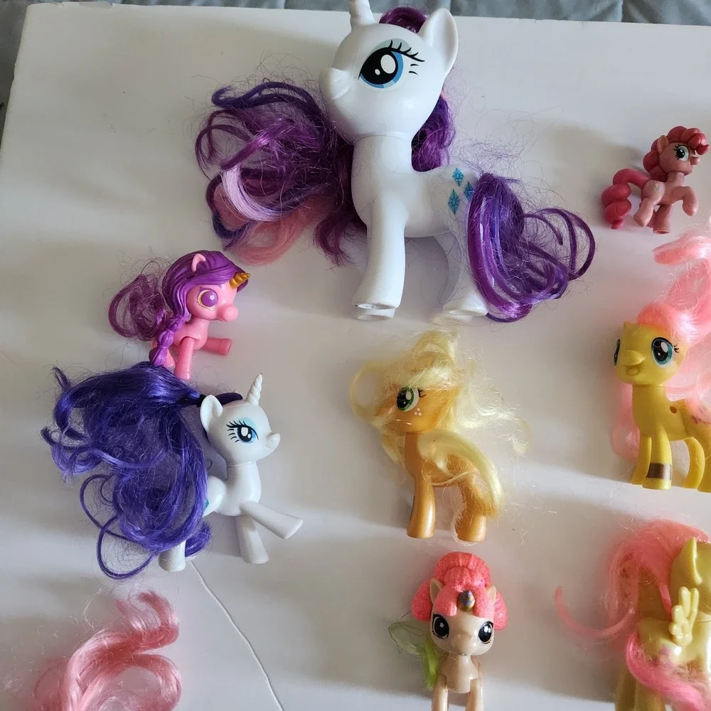 My Little Pony Figure Lot of 20 Assorted‎ Sizes And Generations